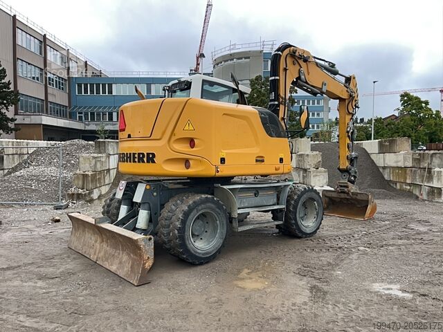 Wheeled Excavator Liebherr A 912
