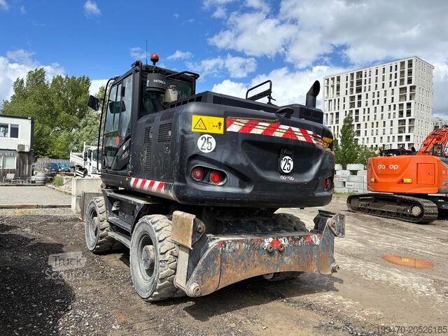 Kolové rypadlo Hitachi ZX170W-6 with 3 buckets