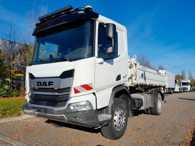 Camion ribaltabile trilaterale DAF FA XDC 450