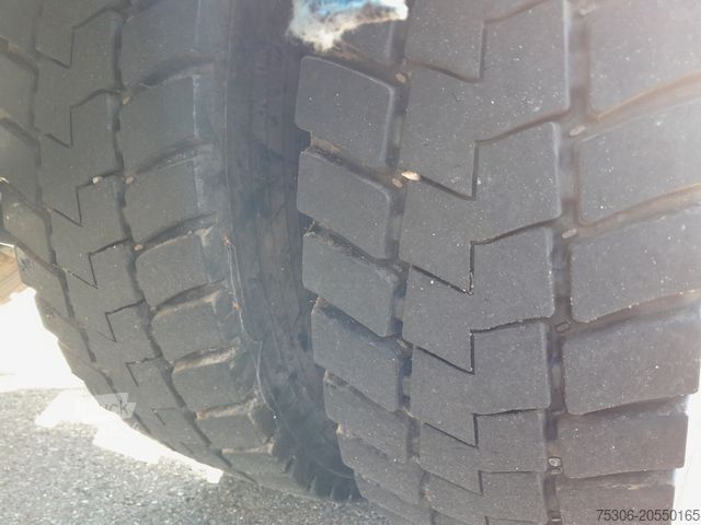 Autocamion basculant tridirecțional DAF FA XDC 450