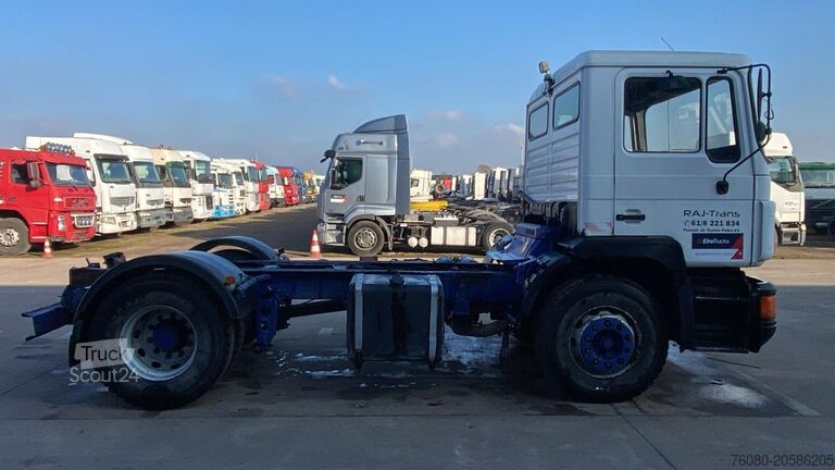 Chassis com cabina MAN 19.342 (BOITE MANUELLE / MANUAL GEARBOX)