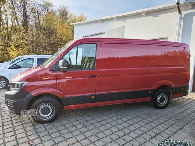 Duba panelată VOLKSWAGEN Crafter Kasten 35 FWD mittellang/Kamera/Navi/App