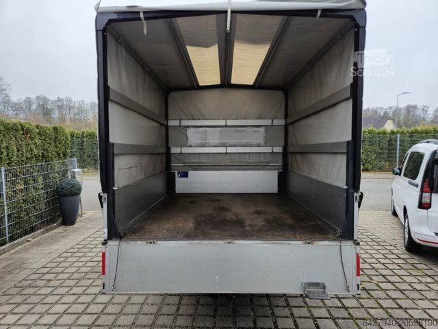 Furgon cu prelată laterală VOLKSWAGEN Crafter Pritsche 35 DOKA mittellang 4MOTION