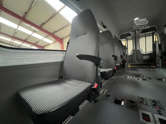 Minibus MERCEDES-BENZ Sprinter 313 Cdi Maxi 9 Sitze+Lift ENGINE BROKEN