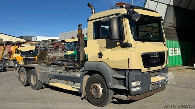 Haakarm vrachtwagen MAN TGS 28.480 EEV 6x2 BL Abrollkipper Bj 2013
