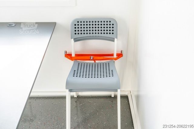 Prikolica BLYSS ANGEBOT! Office 401 Toilette 400x200x230cm 1300