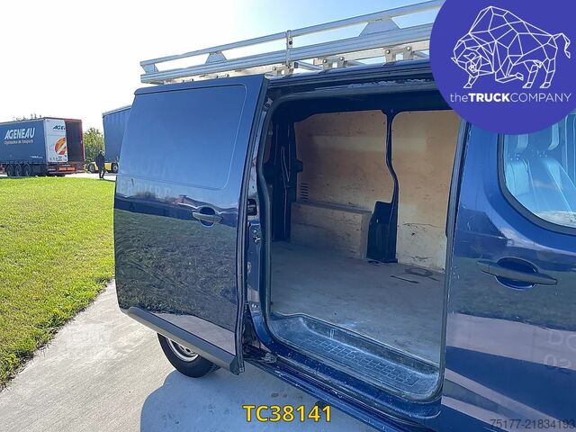 Fourgon tôlé Peugeot Expert 2l 120cv