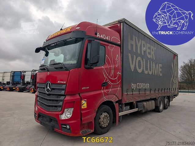 انزلاق القماش المشمع Mercedes-Benz Actros 2548