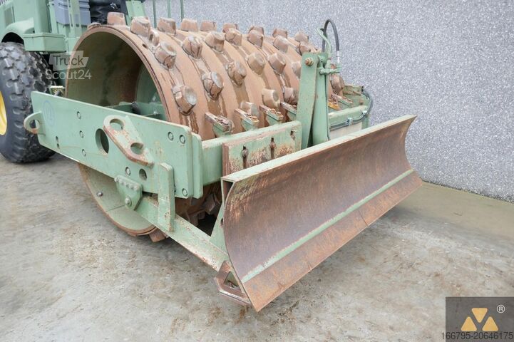 Walzenzug Caterpillar CS563D Ex-army