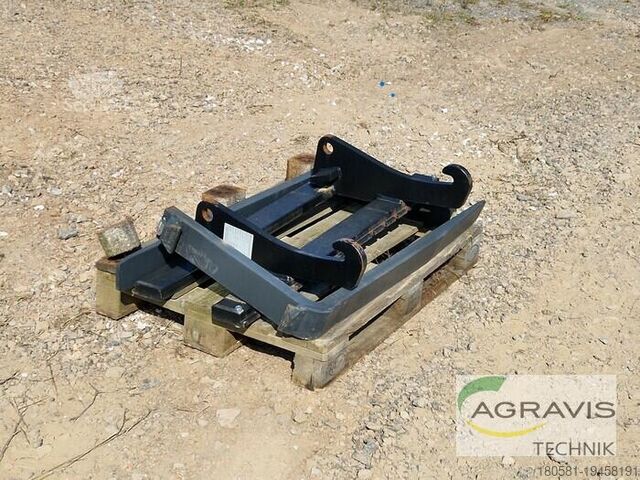 Teleskopický nakladač LSB Stahlbau GABELTRÄGER MIT PALETTENGABELN