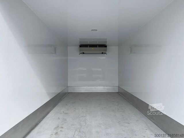 Kyld/fryst transport Mercedes-Benz Atego 1725 4x4 Refrigerator Truck