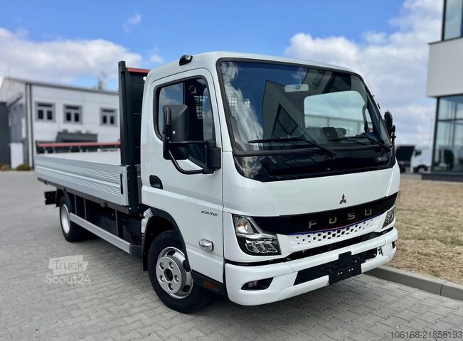 Transporter s ploščadjo Fuso e Canter 4C15 Pritsche