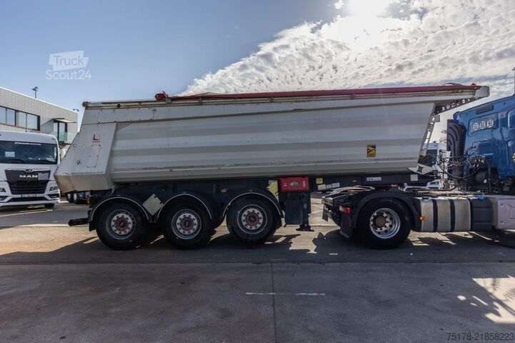 Kipper TECNOKAR HARDOX 26m3+BACHE
