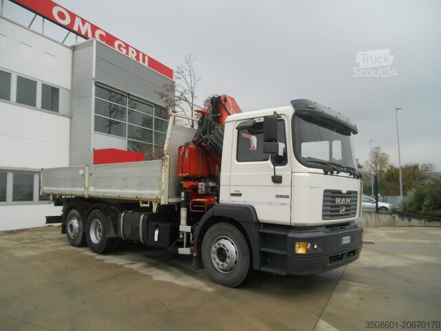 Camion à benne basculante avec grue MAN 26.364