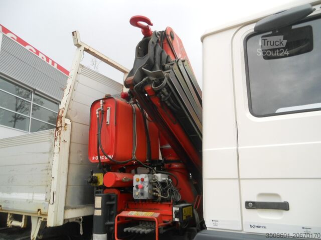 Camion à benne basculante avec grue MAN 26.364