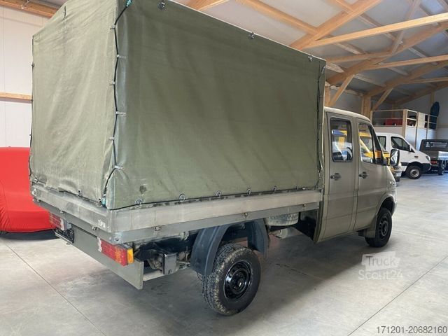Gardinsidad skåpbil MERCEDES-BENZ Sprinter 313 CDI Doka 4x4 Allrad 1.Hand