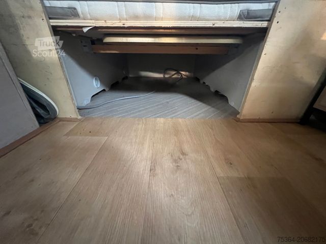 Wohnwagen KNAUS Südwind 440 Etagenbett + Festbett + Vorzelt