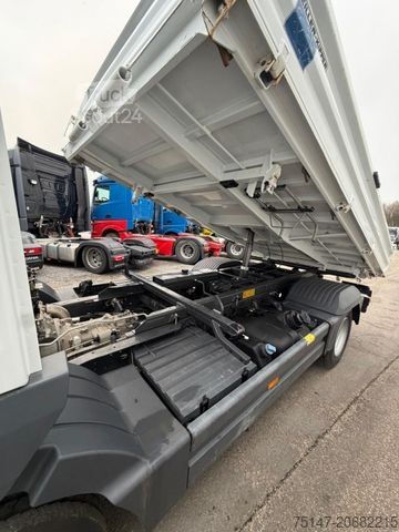Three-way tipper van MERCEDES-BENZ 818 K Atego Meiller AHK Klima Euro6E 3 Sitzer