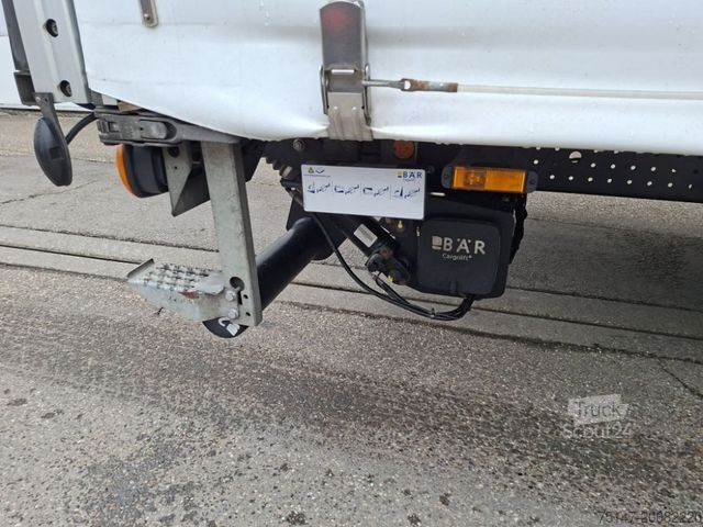 Dodávka s plachtovou bočnicou FUSO Canter 7C18 Klima LBW 1.000 kg Euro6E Edscha