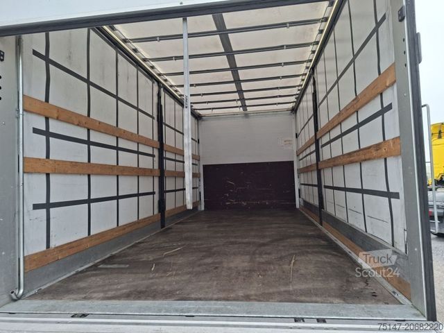 Dodávka s plachtovou bočnicou FUSO Canter 7C18 Klima LBW 1.000 kg Euro6E Edscha