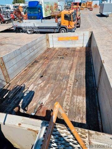 Semirimorchio VM Trailers / Tri Axle crane Kran Hiab 095-1