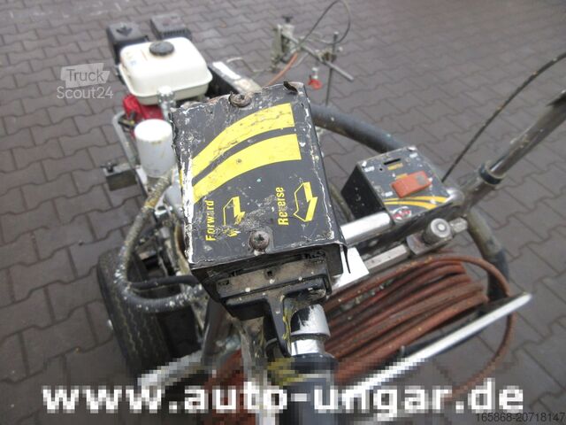 Obeležavanje puta ProSign Powrliner 6900 Graco 200HS Speeflow Eur