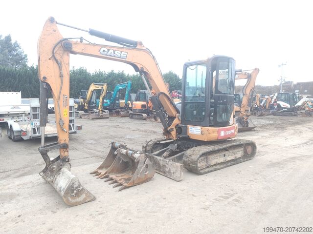 Minigrävare < 7t Case CX50B with 3 excavator buckets