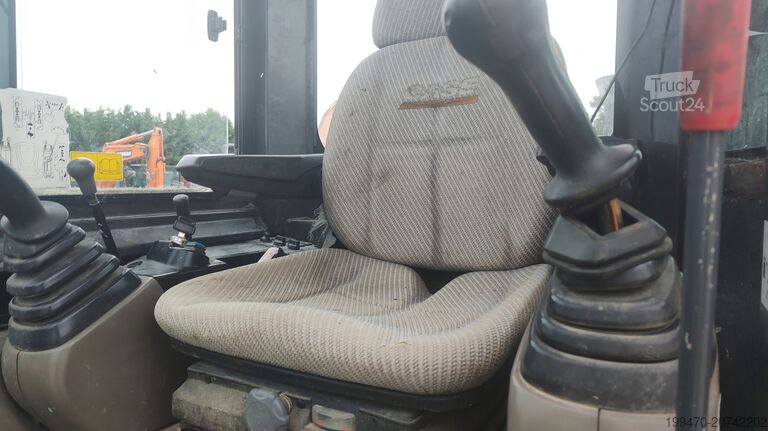 Minigrävare < 7t Case CX50B with 3 excavator buckets