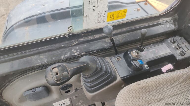 Minigrävare < 7t Case CX50B with 3 excavator buckets