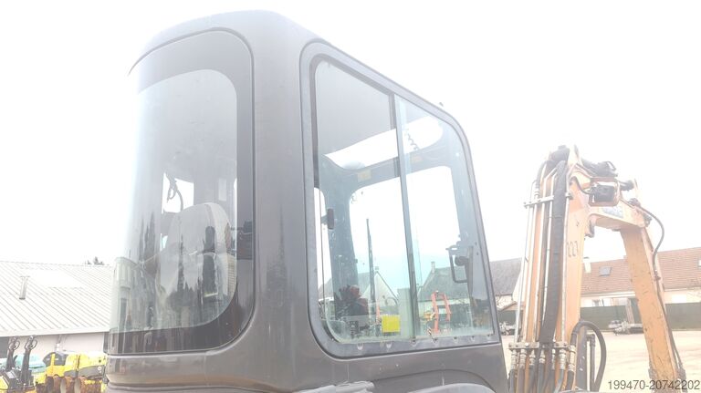 Minigrävare < 7t Case CX50B with 3 excavator buckets