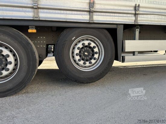 Semi-remorque bâchée SCHMITZ SCHIEBEGARDINE CURTAINSIDER SCS 24