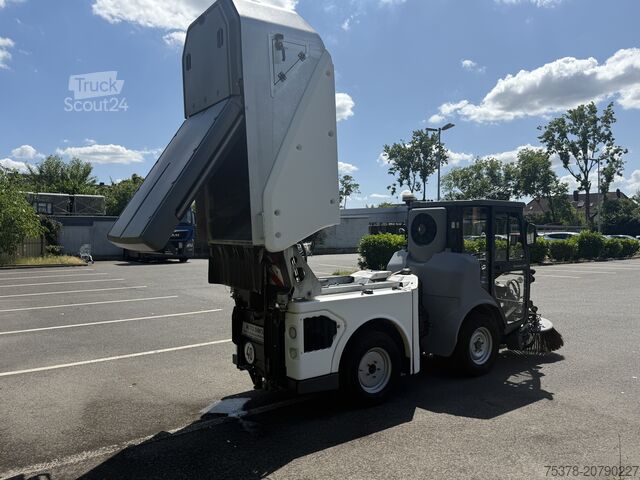 Echipamente pentru servicii de iarnă Hako Citymaster 1600 4x4 Kehrmasch.+Winterdie