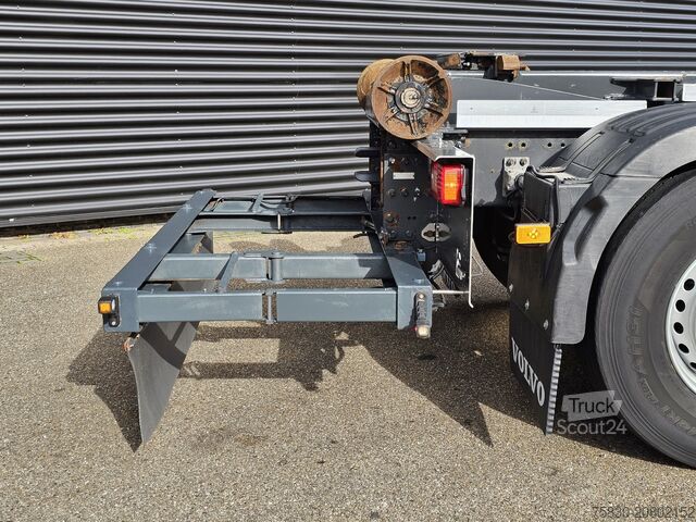 Haakarmsysteem Volvo FM 420 8x2 / HIAB HOOKLIFT + 30 t/m CRANE - KRAN