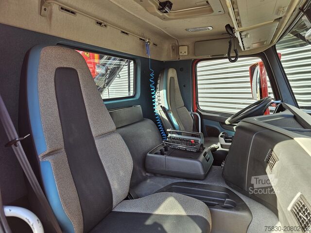 Haakarmsysteem Volvo FM 420 8x2 / HIAB HOOKLIFT + 30 t/m CRANE - KRAN