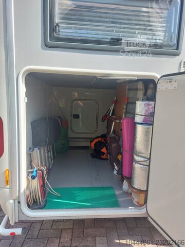 Autorulotă integrată Carthago Tourer C143