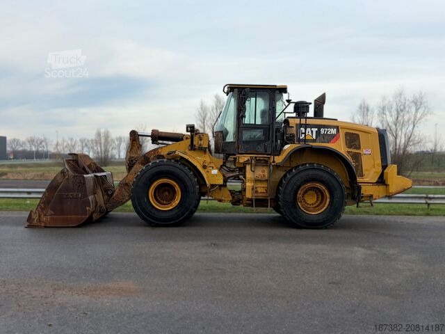 Chargeuse Caterpillar 972M
