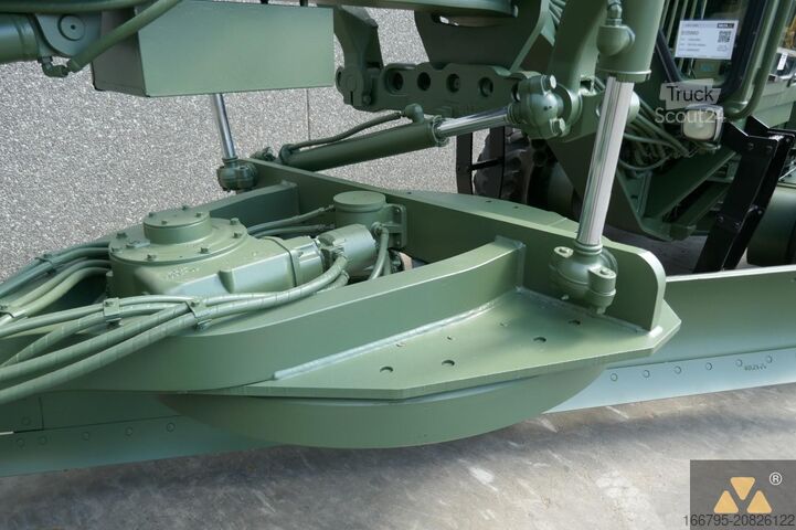 Grader Caterpillar 12H Ex-military