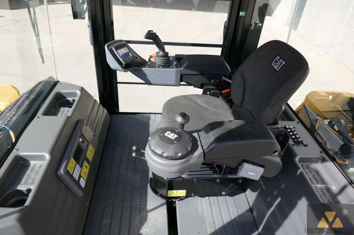 Tandeminis volas Caterpillar CB10