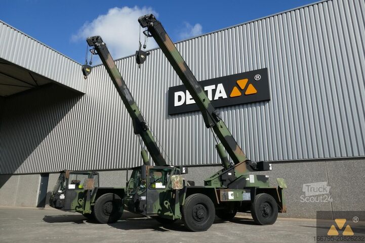 Grua para terrenos acidentados Terex LRT110 Ex-Army