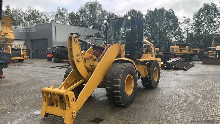 Wheel Loader Caterpillar 930M