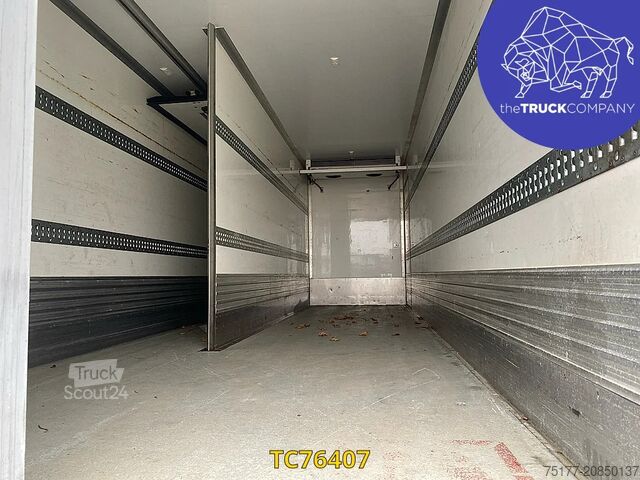 Refrigerated/frozen transport Renault D 210