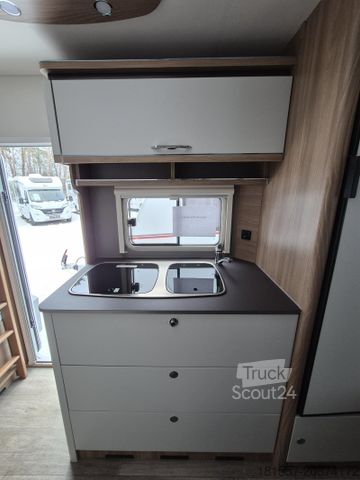 Caravane BÜRSTNER Premio Plus 440 TK 1700 kg, Markise, Sofort verf