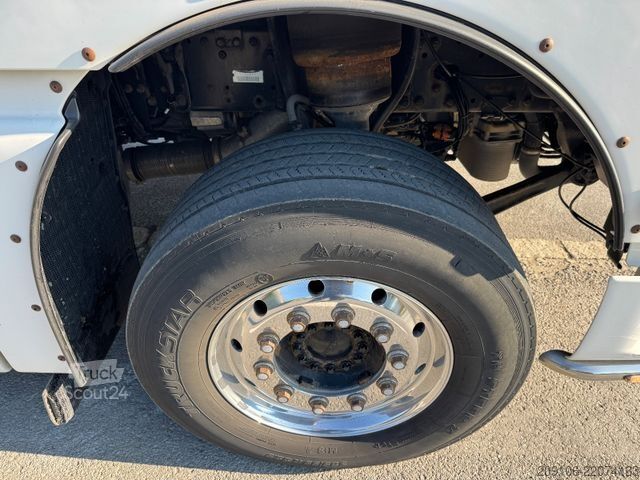 Автомобиль с заменяемым кузовом MAN TGX 26.480 VollLuft Lift Lenk achse Klima Retard