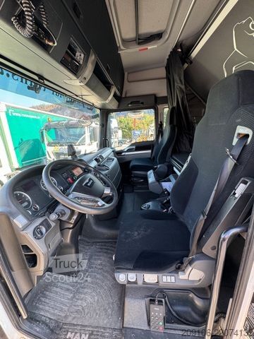 Автомобиль с заменяемым кузовом MAN TGX 26.480 VollLuft Lift Lenk achse Klima Retard