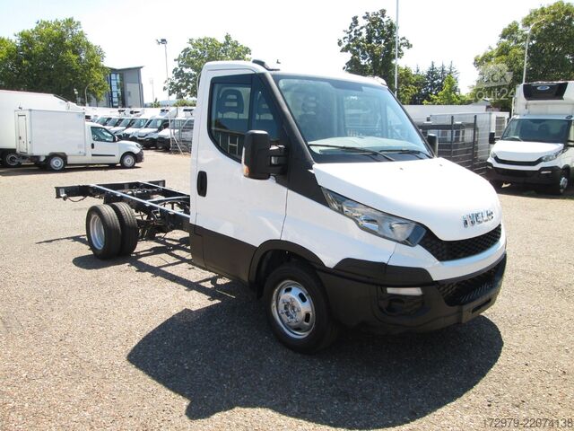 Transporter Fahrgestell IVECO 35 C13*Fahrgestell*