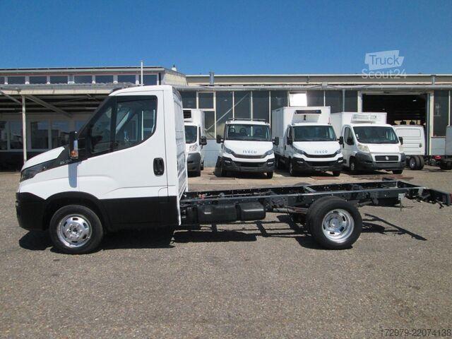 Transporter Fahrgestell IVECO 35 C13*Fahrgestell*