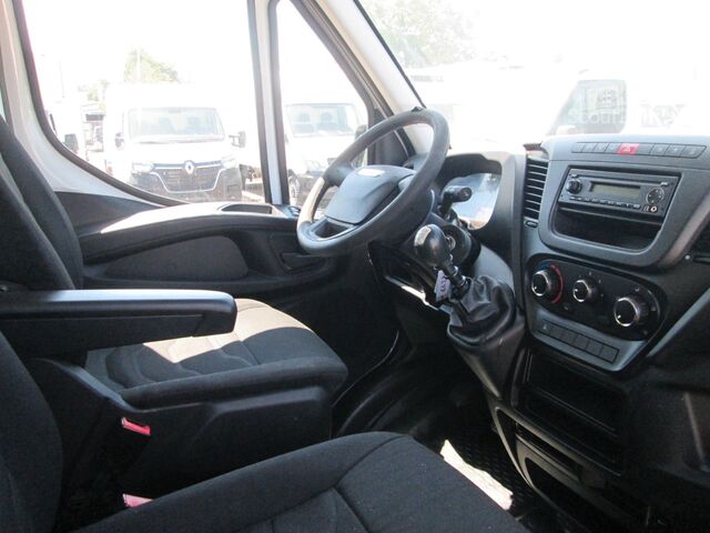 Transporter Fahrgestell IVECO 35 C13*Fahrgestell*