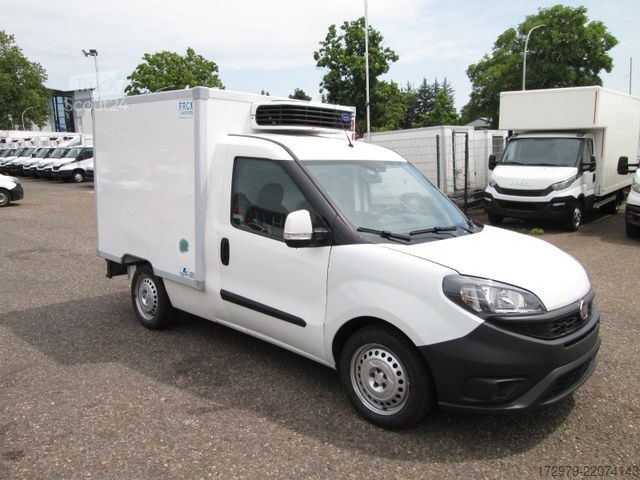 Furgon sa rashladnim sandukom FIAT Doblo 1.6*Carrier-Tiefkühler*Euro 6*Klima*