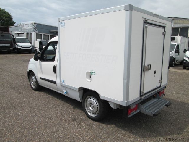 Furgon sa rashladnim sandukom FIAT Doblo 1.6*Carrier-Tiefkühler*Euro 6*Klima*