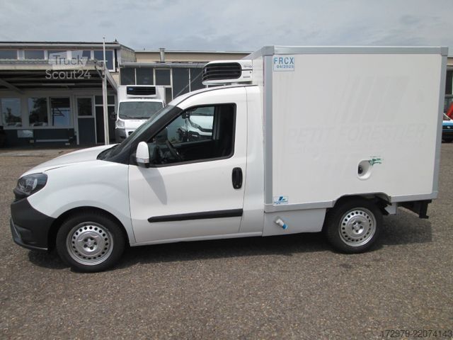 Furgon sa rashladnim sandukom FIAT Doblo 1.6*Carrier-Tiefkühler*Euro 6*Klima*